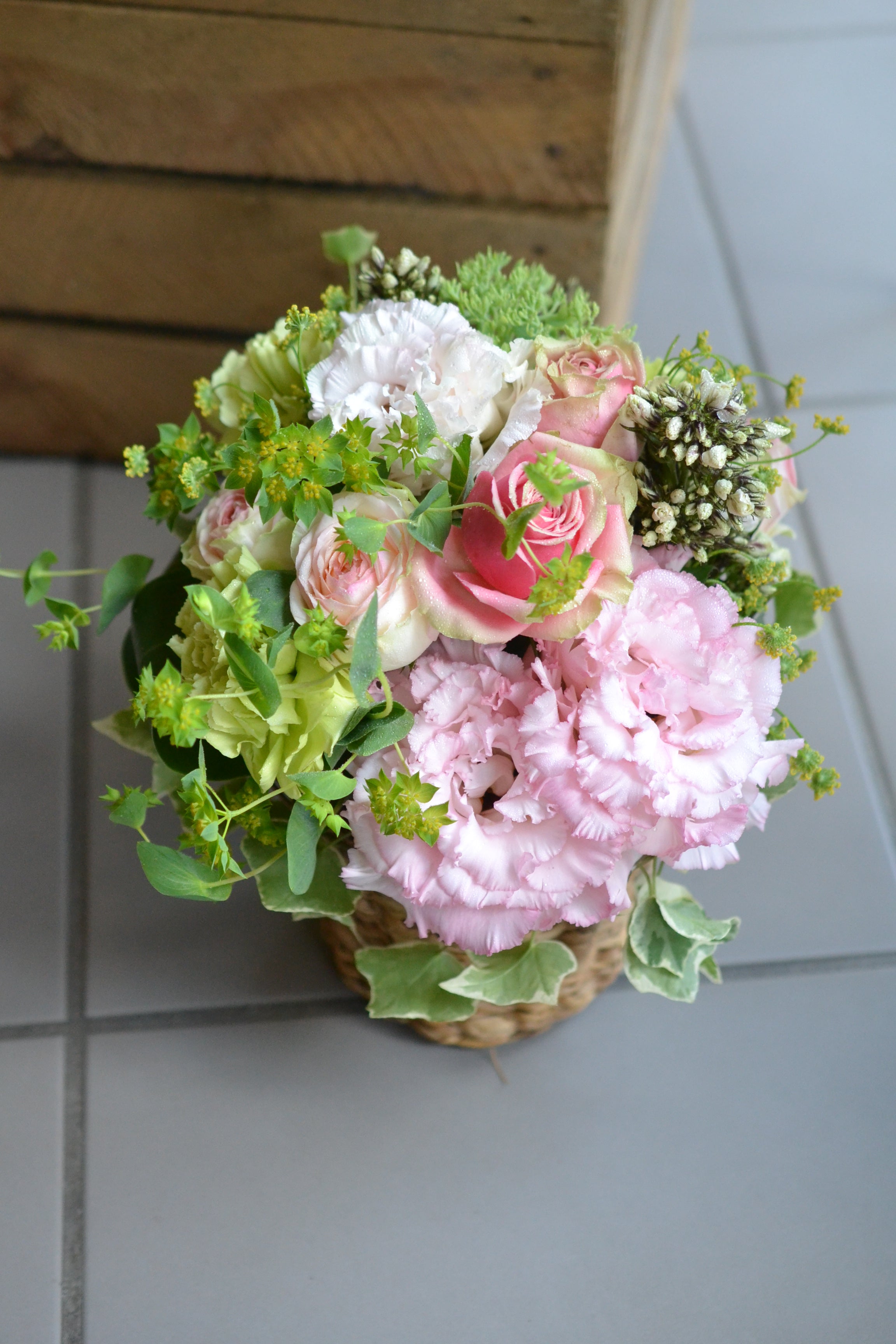 ピンクの花束 バラ・トルコ・アジサイ 生花